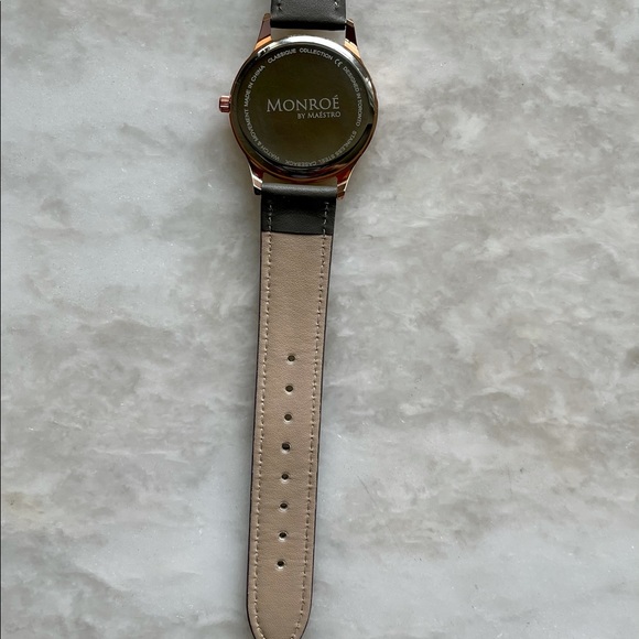 Monroe Classique Watch - Picture 3 of 6